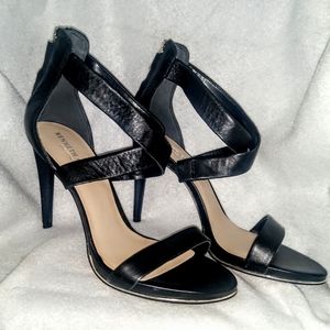 Kenneth Cole black leather high heels size 9.